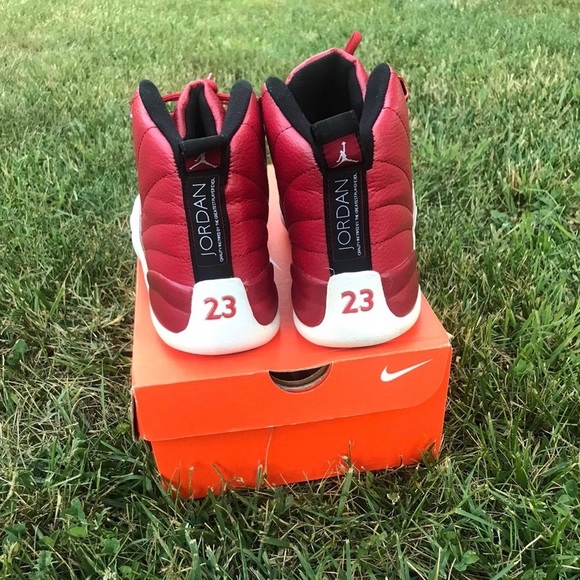 2009 Jordan 12’s cherry 2009